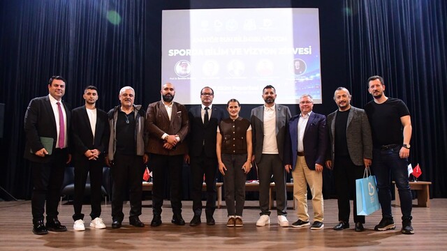 Sporda bilim ve vizyon zirvesi genç sporcuları buluşturdu