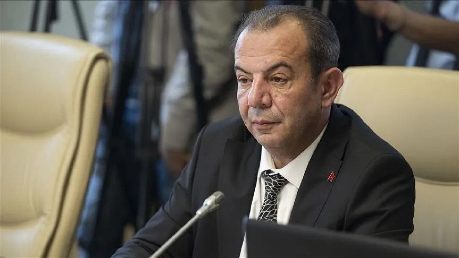 Tanju Özcan'a 7 yıl 3 ay hapis cezası verildi