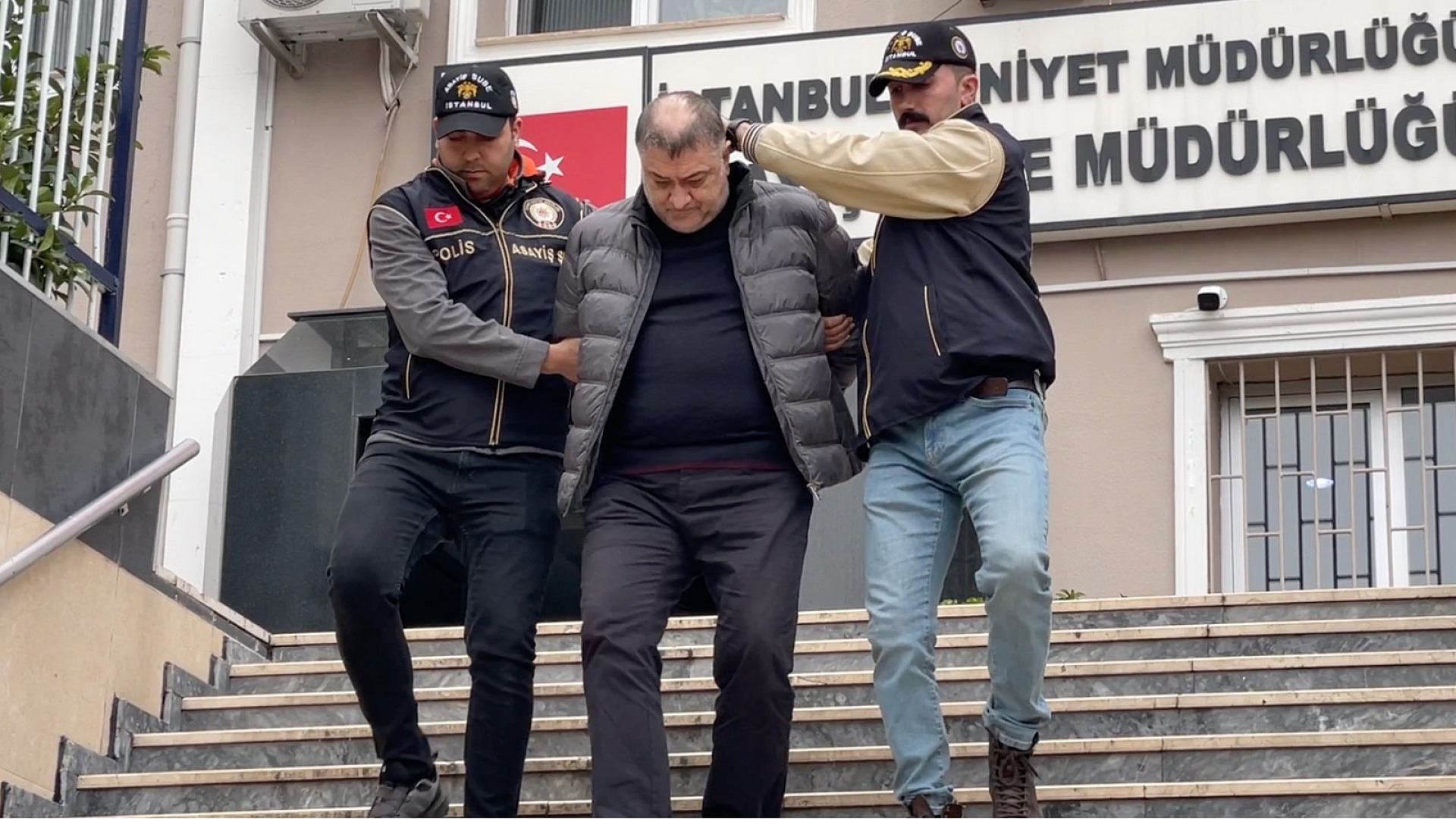 Tapu çetesi lideri 13 yıl sonra yakalandı