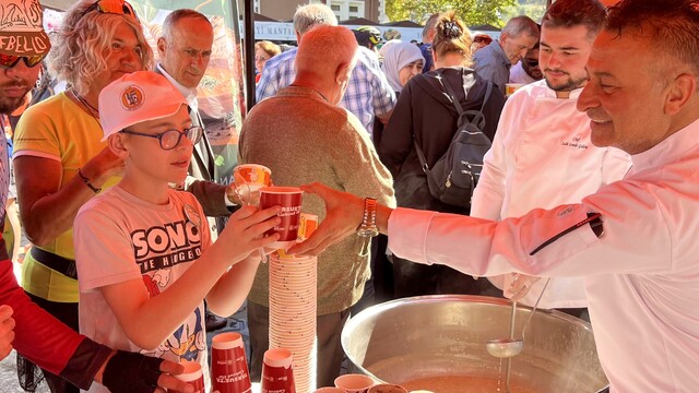 Tarsus'un tarımsal ürünleri Bartın'daki festivalde tanıtıldı