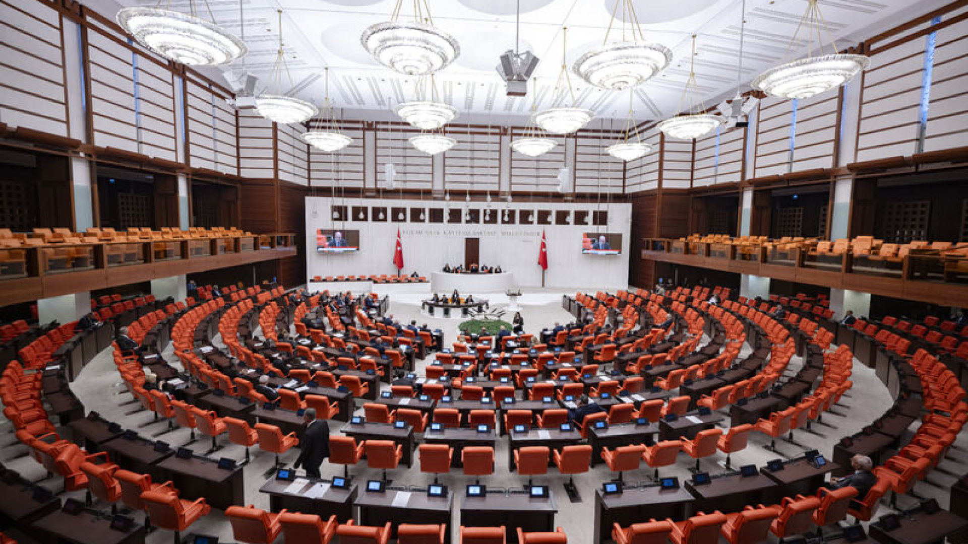 TBMM Genel Kurulu Kızılay Kanunu için toplandı