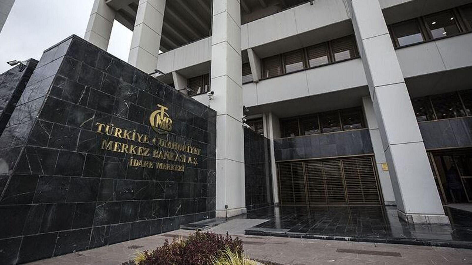 TCMB'nin rezervlerinde 4 milyar dolarlık artış kaydedildi