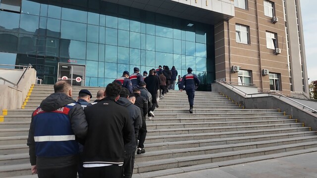 Tekirdağ merkezli 4 ilde 2,1 milyar TL bahis operasyonu