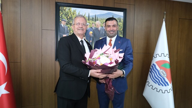Tekli ve yıldızgörer iş birliği mesajı verdi
