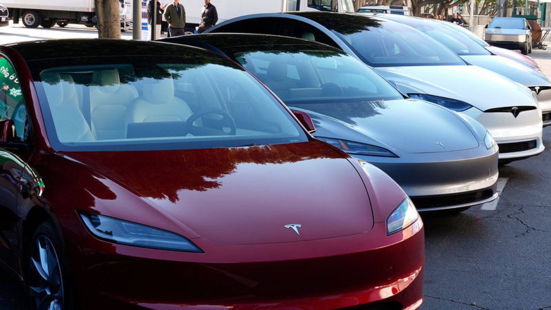 Tesla'nın net kârı üçüncü çeyrekte yüzde 43 düştü