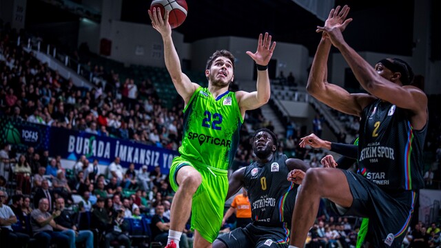 Tofaş, Aliağa Petkimspor'a 72-74 mağlup oldu
