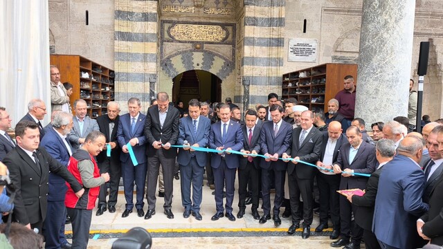 Gülbahar Hatun Camii Tokat'ta yeniden ibadete açıldı