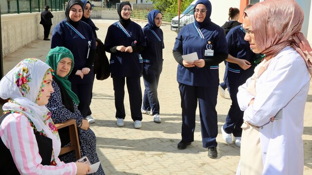 Tokat'ta kırsaldaki anne adaylarına mobil ebelik desteği