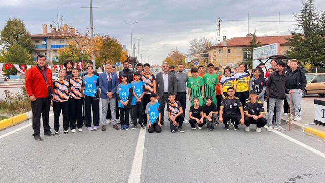 Tomarza'da 29 Ekim Cumhuriyet Kupası yapıldı