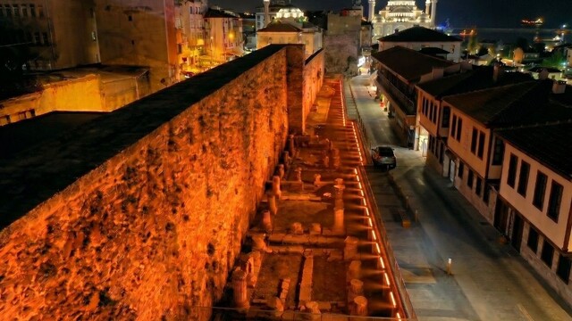 Trabzon'da tarihi surlara 124 milyon liralık proje