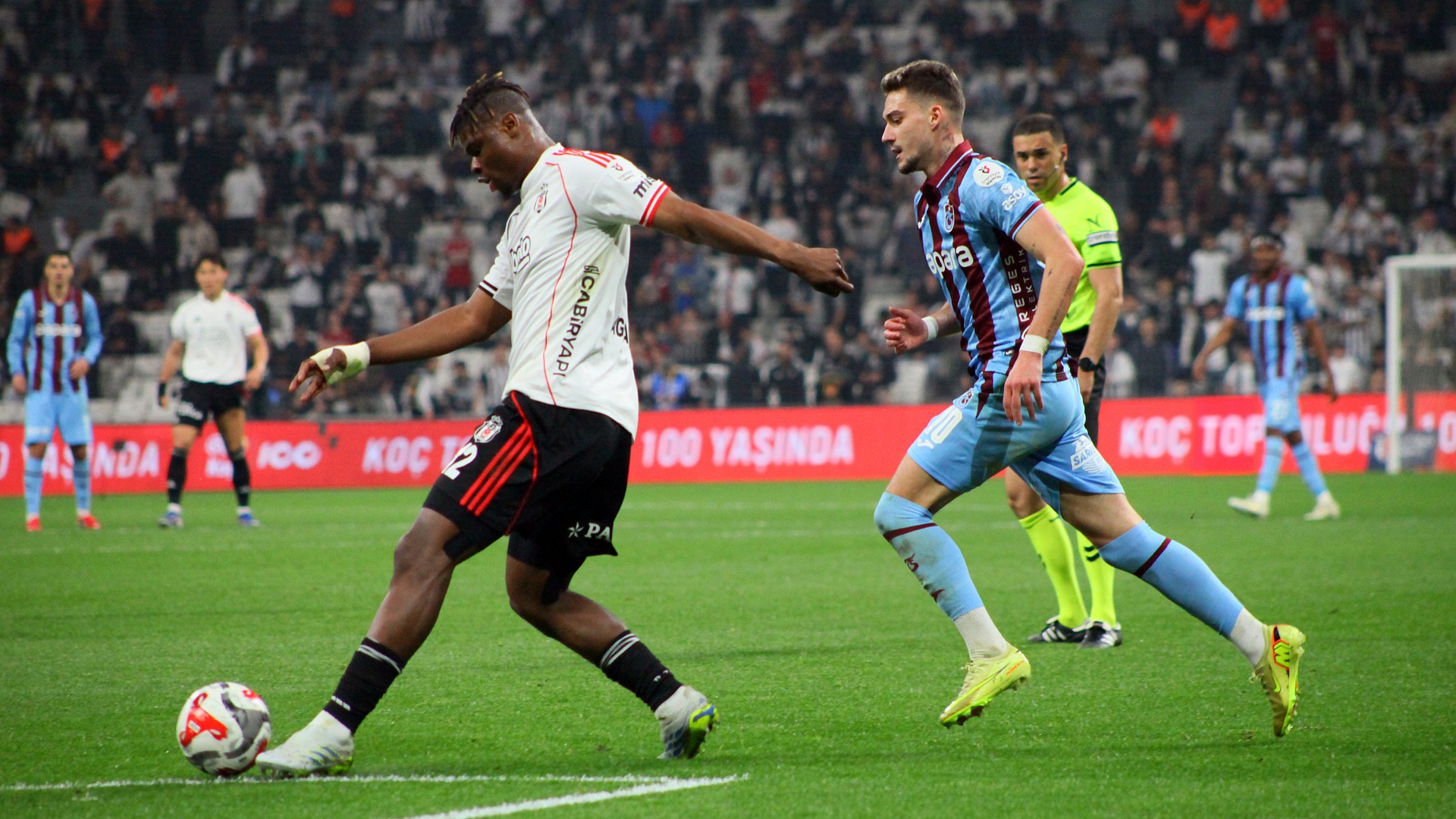 Trabzonspor-Beşiktaş derbisi 100'den fazla ülkede yayınlanacak