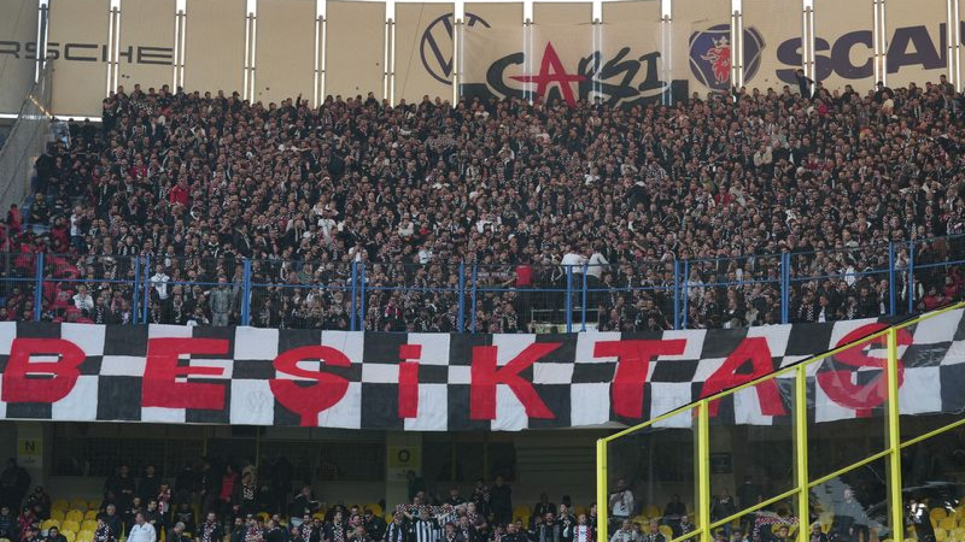 Trabzonspor-Beşiktaş maçında deplasman yasağı kaldırıldı
