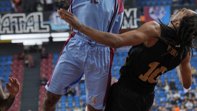 Trabzonspor, Esenler Erokspor'a evinde 90-93 mağlup oldu
