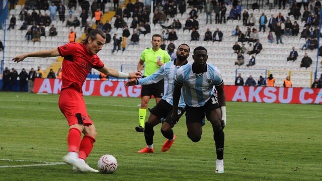 Erzurumspor FK, Çorum FK'ya 1-3 mağlup oldu