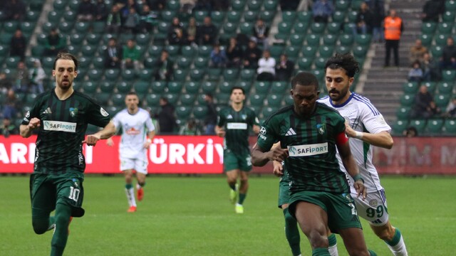 Kocaelispor, Çaykur Rizespor ile berabere kaldı