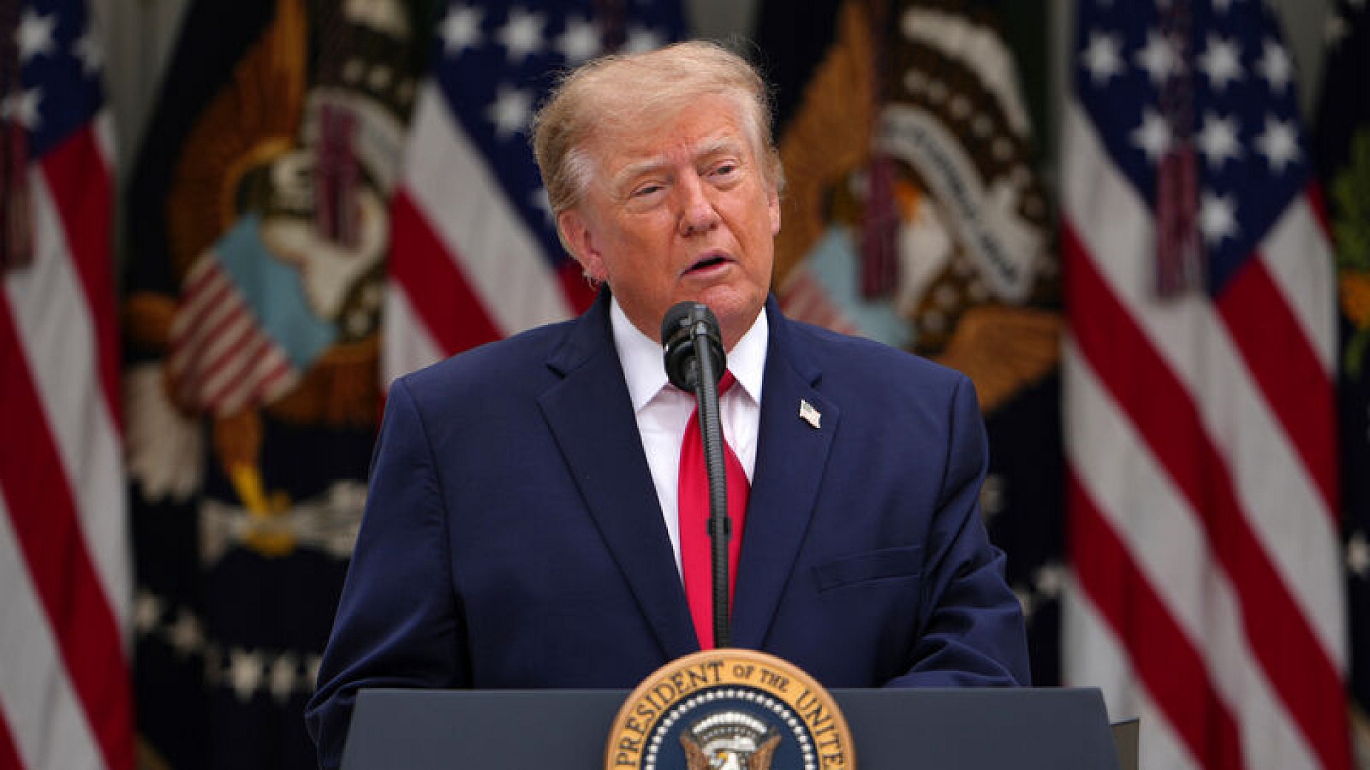 Trump: İran'a yeni bir operasyon düzenleyebiliriz