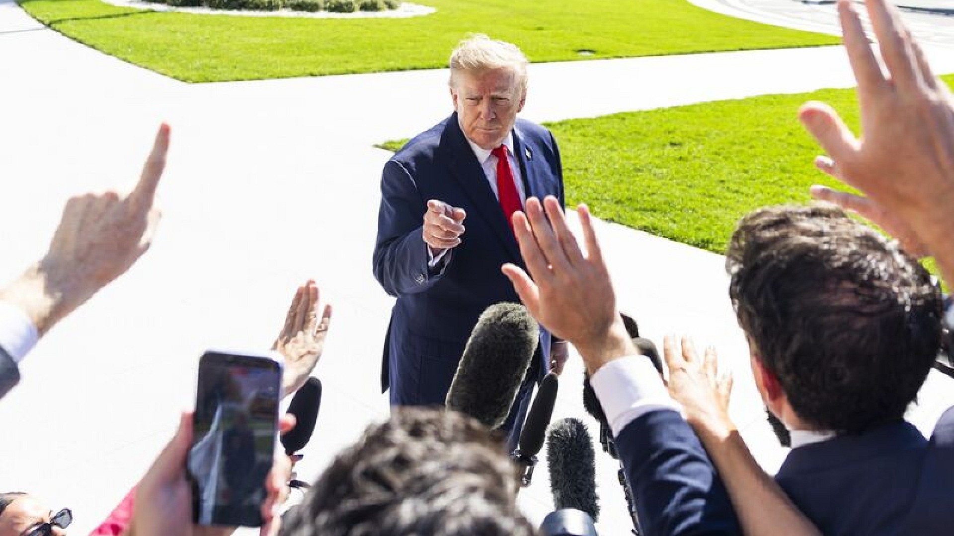 Trump'tan Papa'ya geçmiş olsun, İran savaşı sona erecek