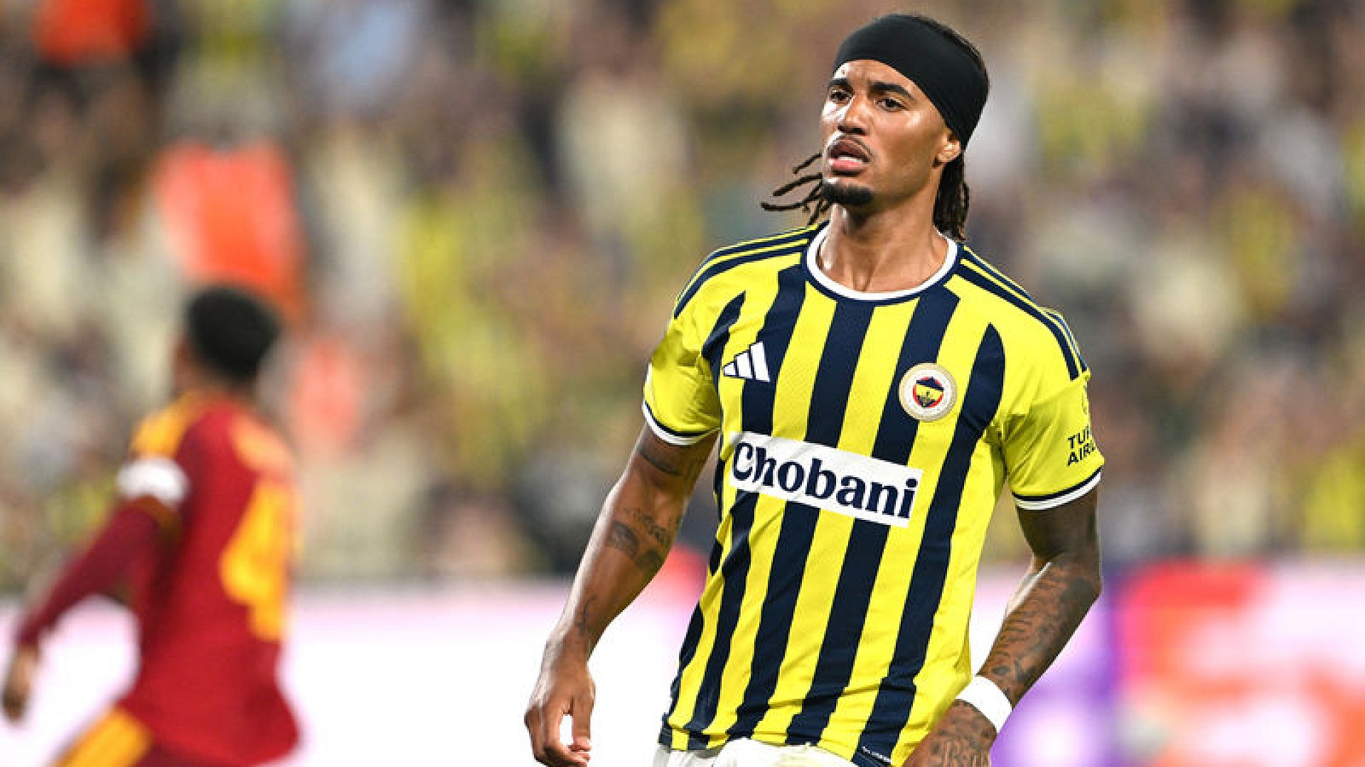 UEFA, Archie Brown'ın golünü değerlendirmede örnek gösterdi