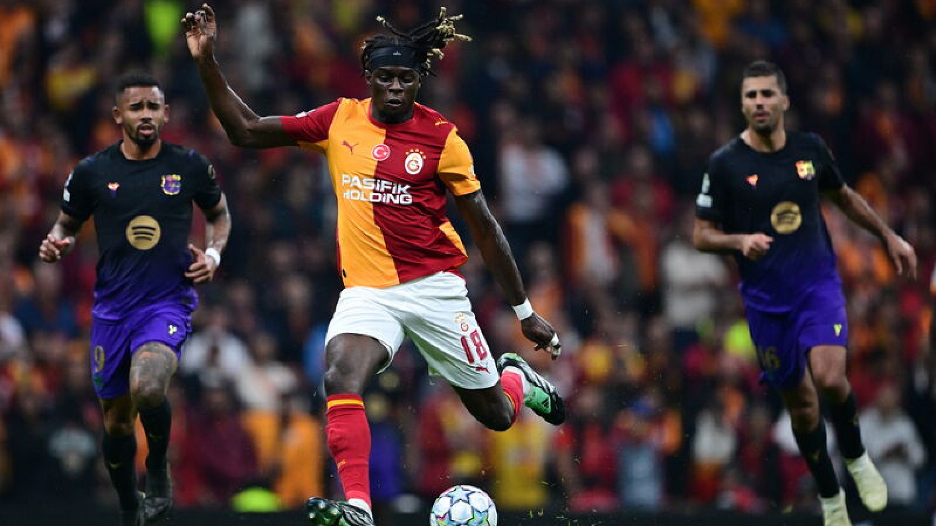 Ugochukwu devre arasında takımdan ayrılmayı düşünüyor