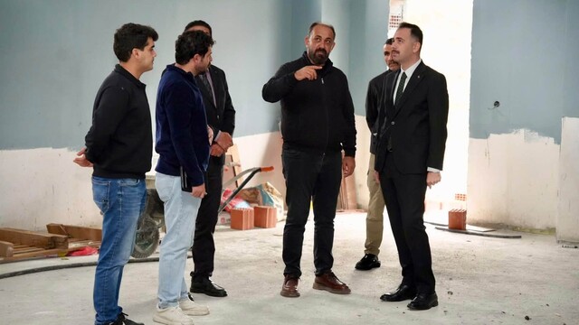 Üzümlü'de güreş salonu inşaatında inceleme yapıldı