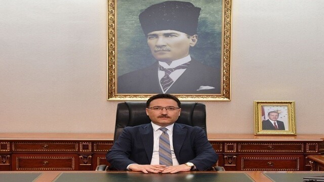 Vali Çiçek ve Başkan Büyükkılıç muhtarlar gününü kutladı