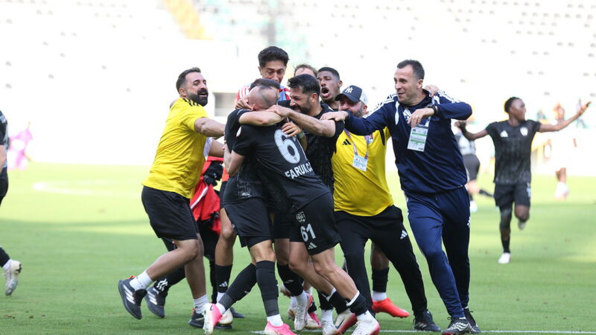 Vanspor FK, Sarıyer'i son dakikada mağlup etti