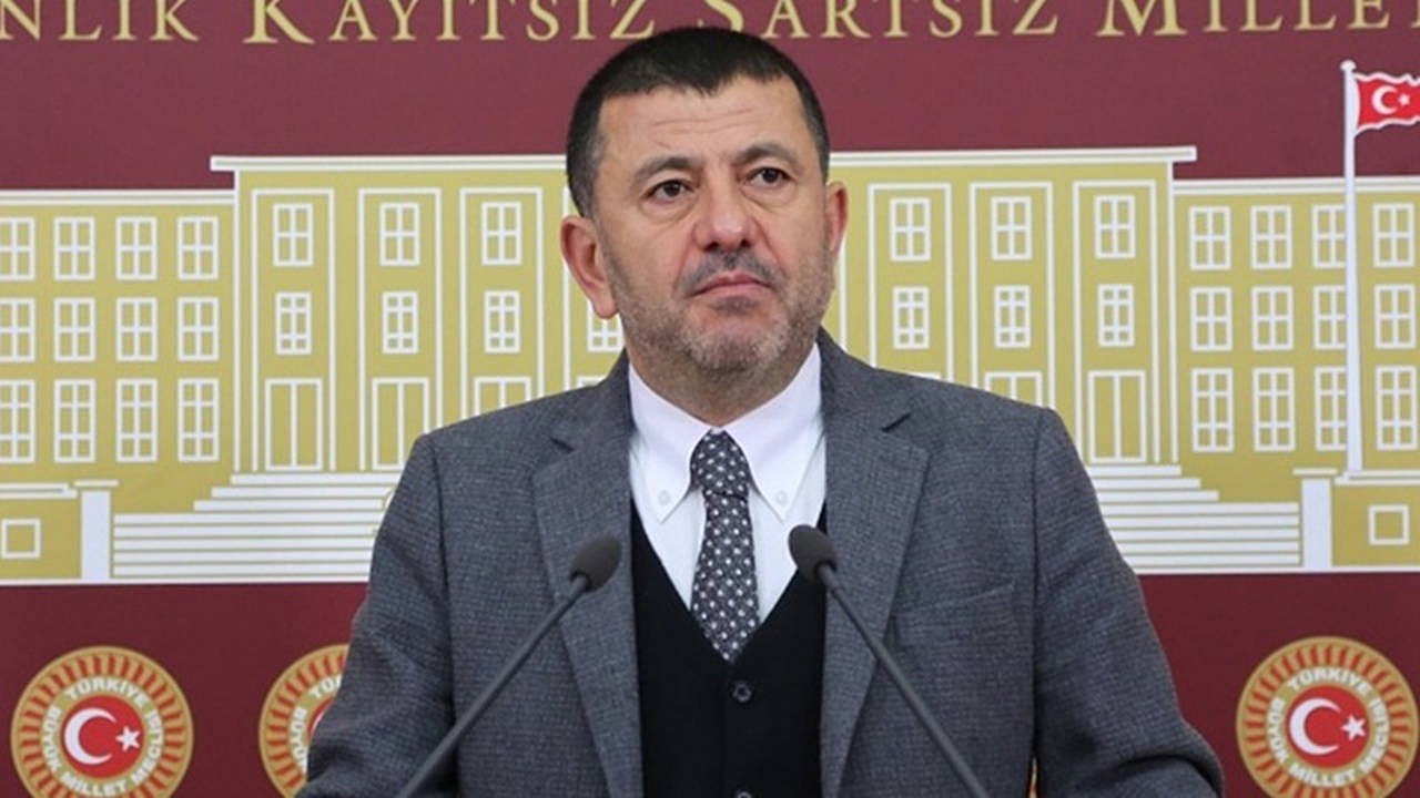 Veli Ağbaba hastaneden ilk görüntüsünü paylaştı