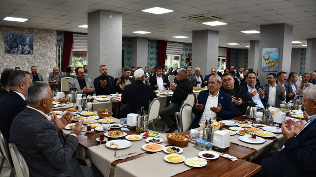Vezirköprü'de muhtarlar kahvaltıda bir araya geldi