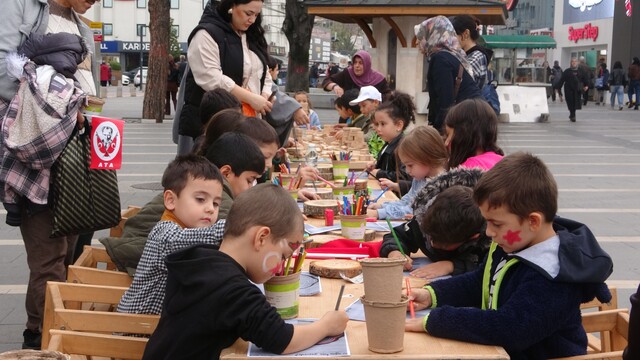 Yeşil Vatan Tırı, Bursa'da çocuklarla buluştu