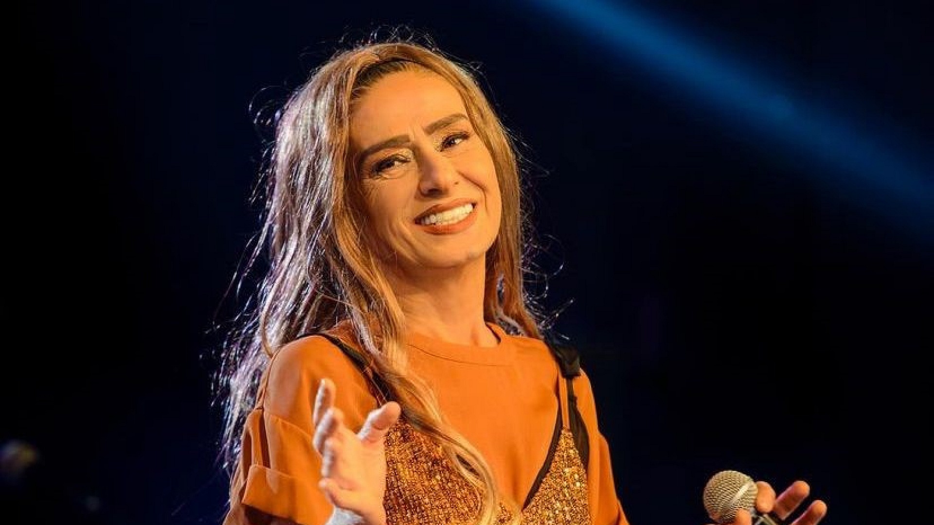 Yıldız Tilbe, faiz gelirini ihtiyaç sahiplerine dağıttı