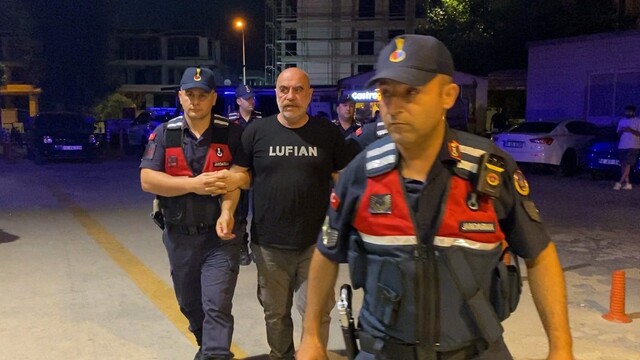 Yönetmen Ezel Akay ve kardeşi Eren Kazım Akay'ın test sonuçları