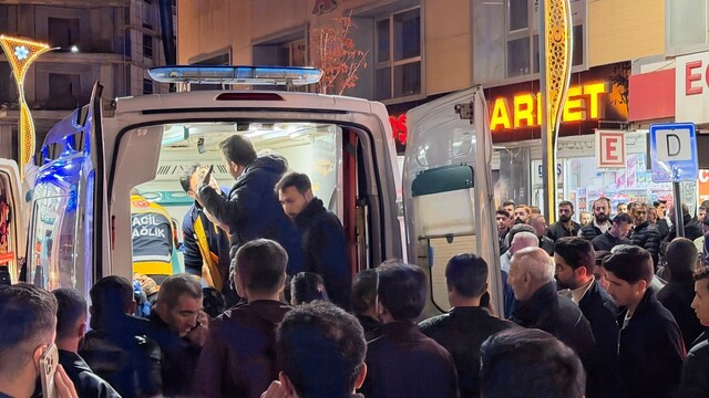 Yüksekova'da silahlı saldırıda 3 kişi yaralandı