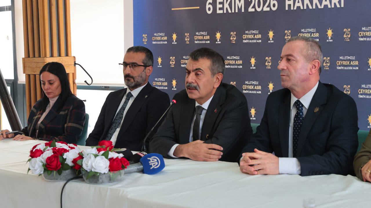Yusuf Tekin, eğitimdeki başarıyı ele aldı
