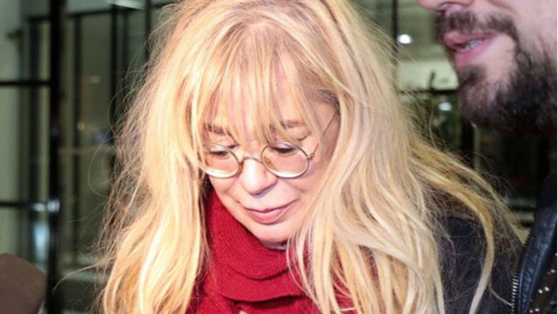 Zerrin Özer, iki ablasını kaybetmenin acısını yaşıyor