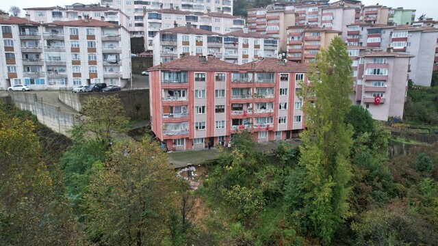 Zonguldak'ta 135 haneli sitede çökme riski yaşanıyor