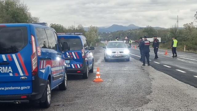 Zonguldak'ta jandarma ekipleri trafik denetimi yaptı
