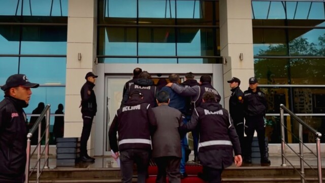 Zonguldak'ta yasa dışı silah ticaretine operasyon yapıldı