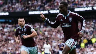 Aston Villa, Manchester City'yi 2-1 mağlup etti