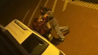 Esenyurt'ta sokakta kadın erkeği darp etti, taş attı