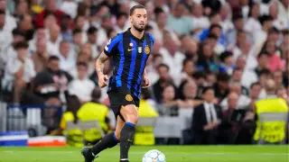 Hakan Çalhanoğlu, Inter ile sözleşme uzatmak için görüşüyor