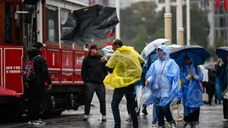 Meteoroloji 26 sarı, 4 turuncu uyarı verdi