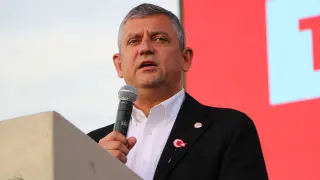 Özgür Özel, Balıkesir'de iktidar hedeflerini anlattı