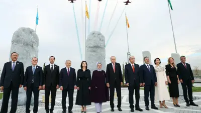 Cumhurbaşkanı Erdoğan, Türk dünyası liderleriyle fidan dikti