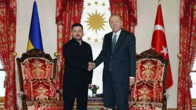 Erdoğan, Ukrayna lideri Zelenskiy'i Dolmabahçe'de ağırladı