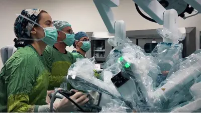 Muş'ta robotik cerrahi ile uzaktan rahim alındı