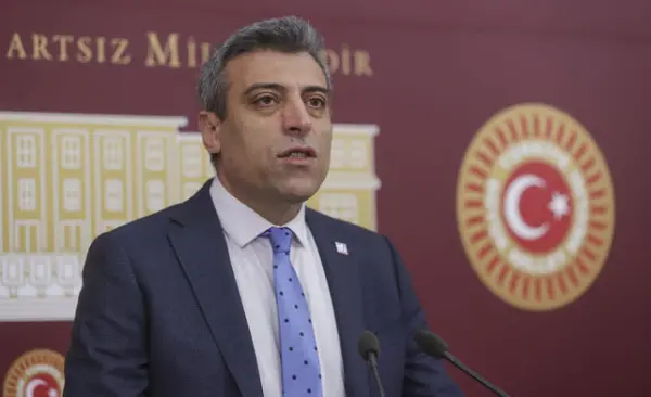 Öztürk Yılmaz: AYM kararını beklemek eski CHP alışkanlığı