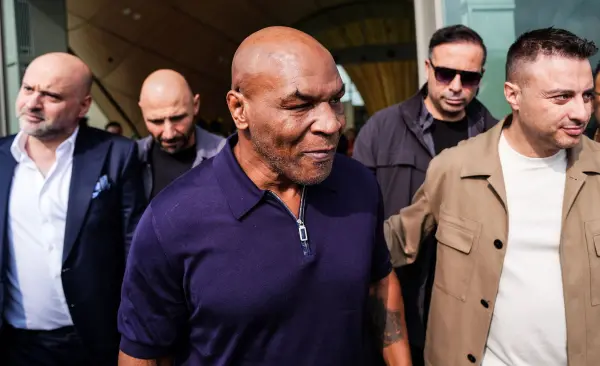 Mike Tyson İstanbul'a geldi, mutluluğunu paylaştı