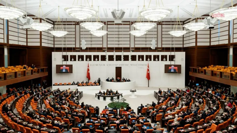 65 yaş üstü emeklilere ek zam planı değerlendiriliyor