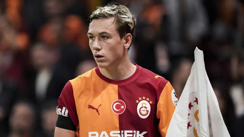 Aleksey Batrakov, Galatasaray'da yeni döneme hazırlanıyor
