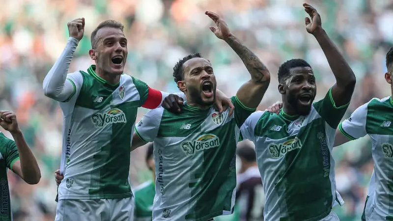 Bursaspor, Bandırmaspor'u 3-0 mağlup etti